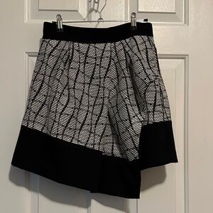 Banana Republic Black and White Patterned Mini Skirt